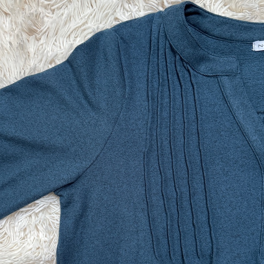 🎉HP🎉 Notations 3/4 Tab Sleeve Top with Pleated Detail 💗 Teal - Picture 6 of 16
